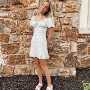 Meet your Posher, Ella